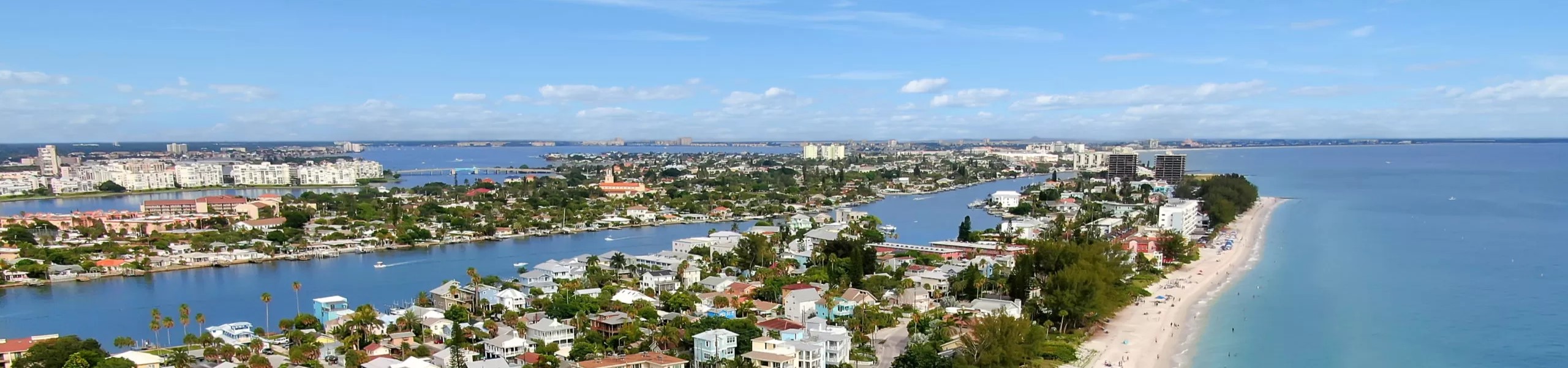 SeaSide Lake-Front Cottage